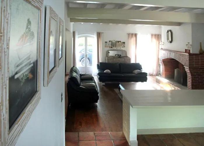 La Bourdette Дом отдыха *